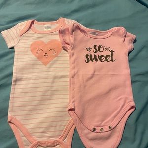 Baby essential 0-3 months onesies
